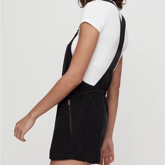 Aritzia Wilfred black Beatriz short overalls romper - XS - Picture 3 of 12